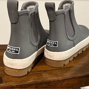 Sperry rain boot